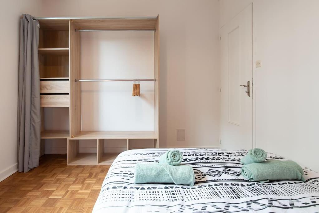 Appartement Neuf Pour 6, Parking Et Box, Au Calme Villeurbanne Exterior foto